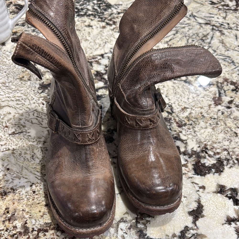 Bedstu women’s  Brown Leather Boots